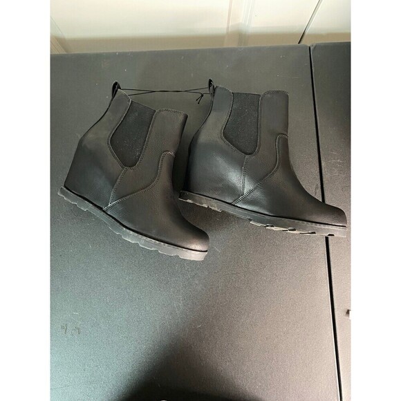 Universal Thread Amalia wedge heel water repellent boots - Picture 2 of 8